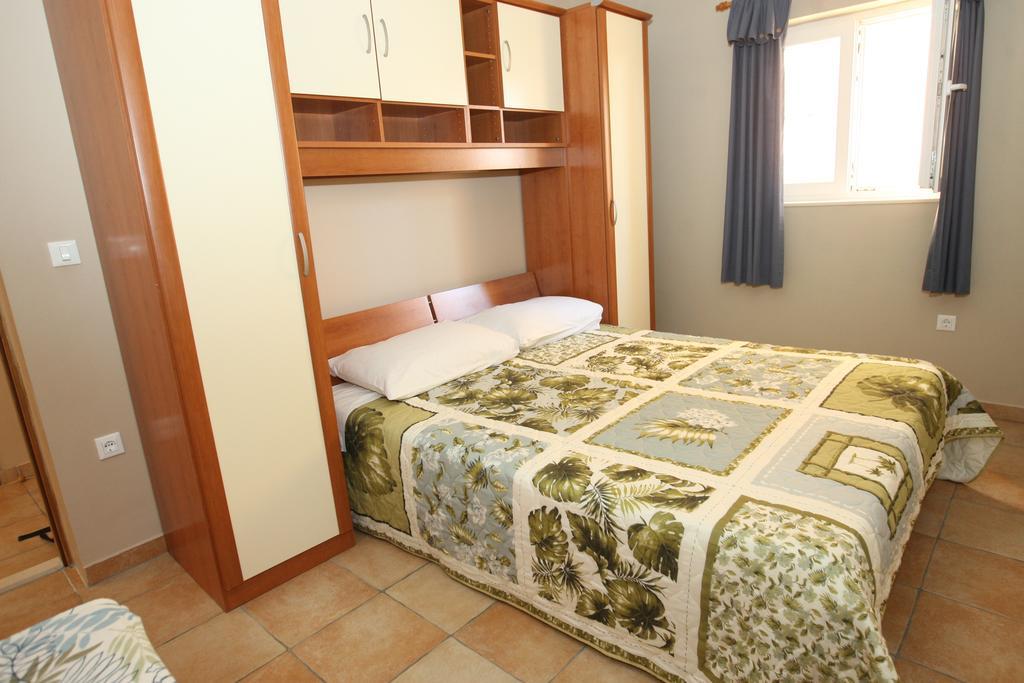 Sea View Apartments Nina Врси Номер фото